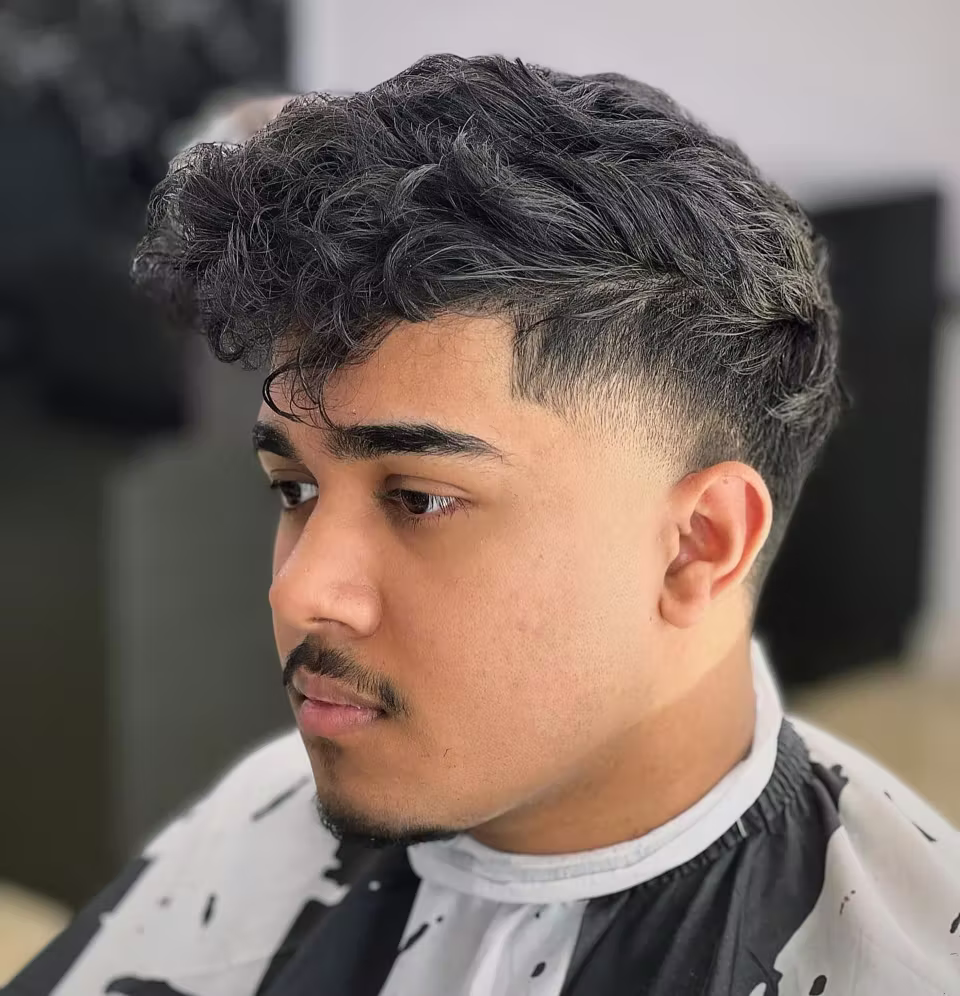 Wavy taper at Prestige Barbers Yardley